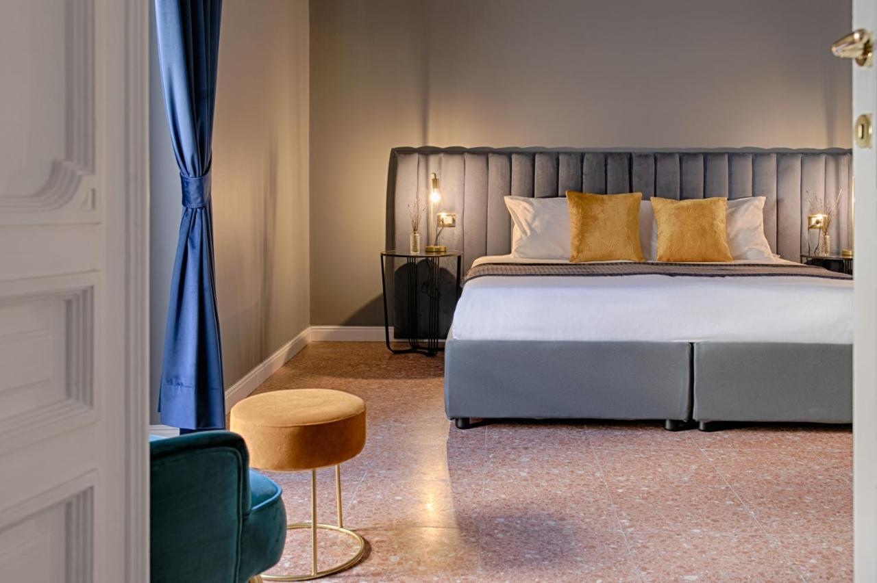 Quatrum Napoli - B&B Экстерьер фото